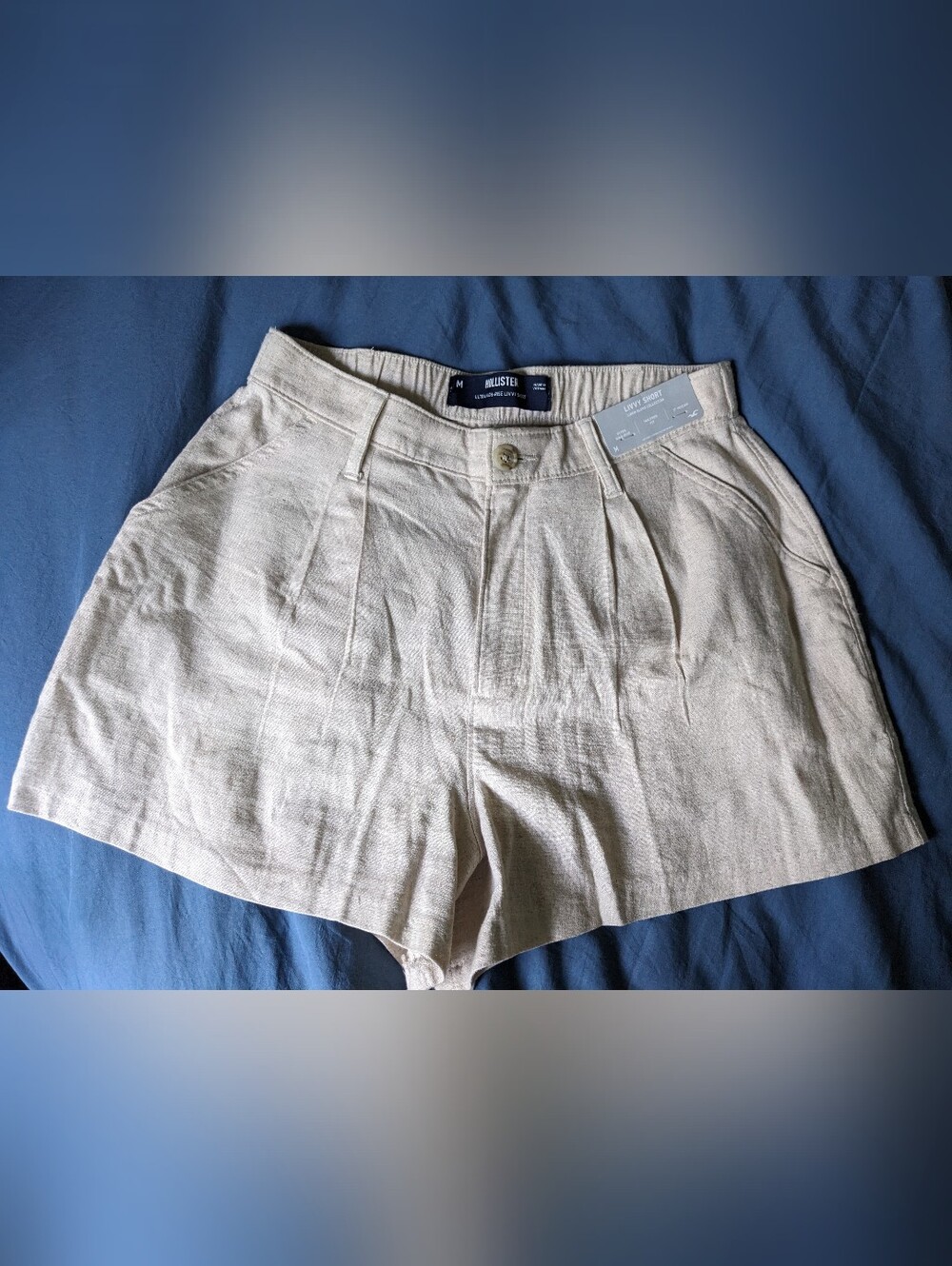 Hollister Women's Cream Linen-Blend High-Waist Shorts